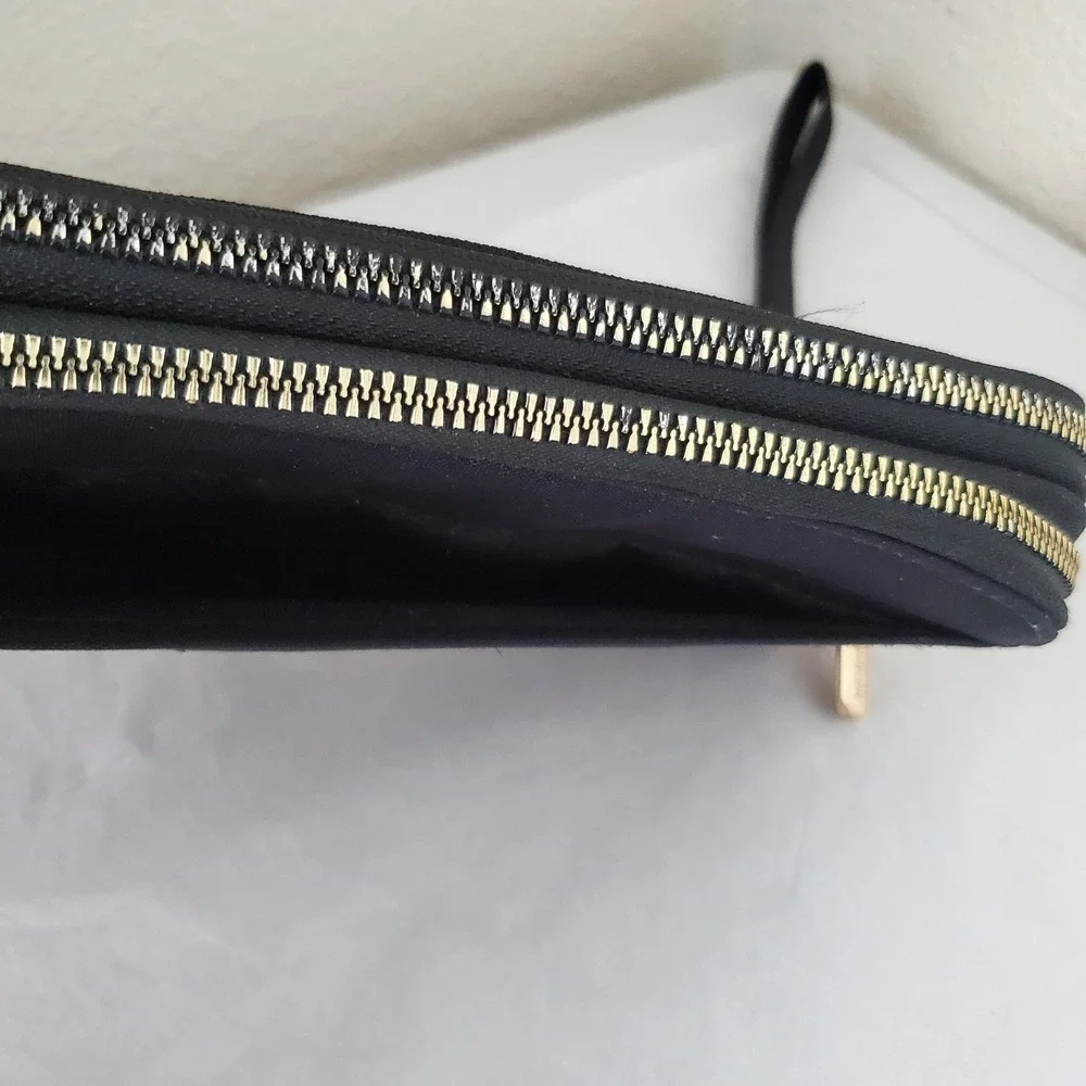 Travelon Black Nylon RFID Blocking Double Zip Wristlet Wallet Gold Hardware